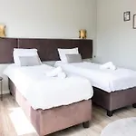 Relaxing Private W Bathroom & Wi-fi Raamsdonksveer