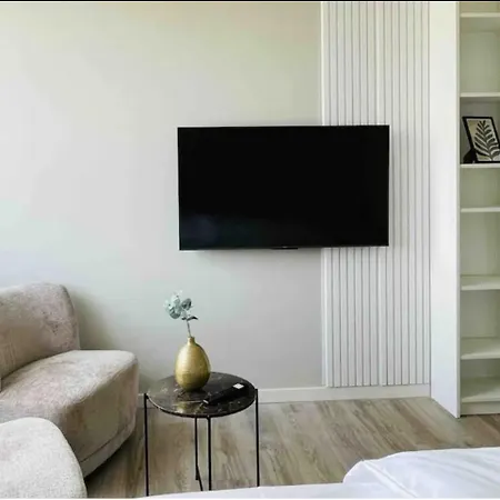 Relaxing Private Suite W Bathroom & Wi-Fi