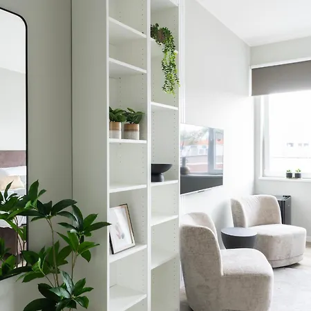 Relaxing Private W Bathroom & Wi-fi 아파트