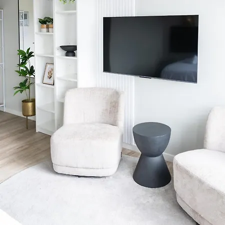 Appartement W Private Bathroom And Kitchen Access, Wifi