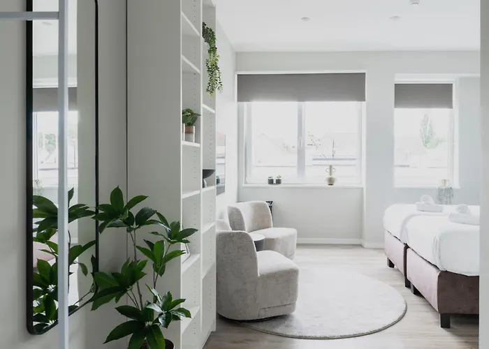 Relaxing Private W Bathroom & Wi-fi 아파트 람스동크세비어