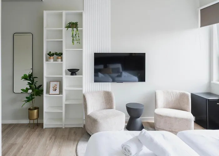 Relaxing Private W Bathroom & Wi-fi Raamsdonksveer